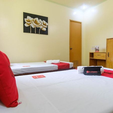 Reddoorz @ Poblacion 6 Coron Esterno foto