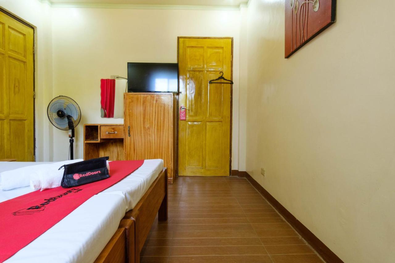 Reddoorz @ Poblacion 6 Coron Esterno foto